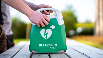Die interne Batterie von DefiSign LIFE